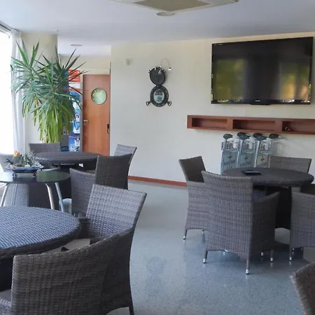 Pari Hotel