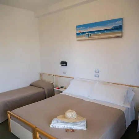 Pari Hotel