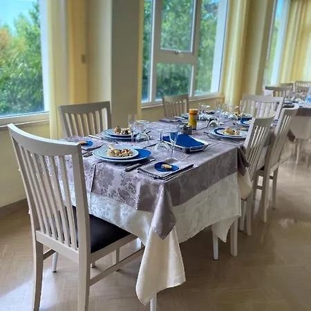 Pari Szálloda Misano Adriatico
